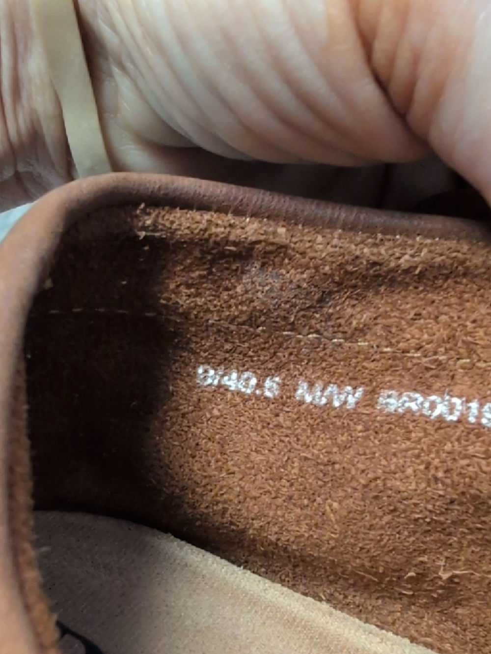 Born Men's Chestnut Brown Suede Chukka Boots - Picture 5 of 5